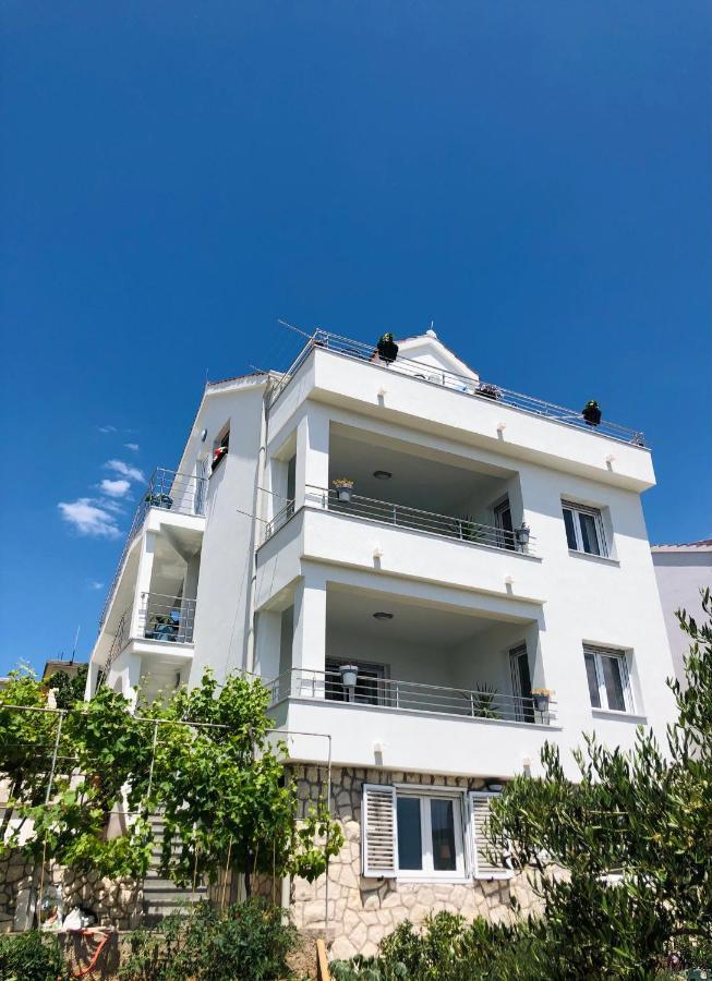 Villa Dani Sea & Pool Apartments Trogir Exterior foto